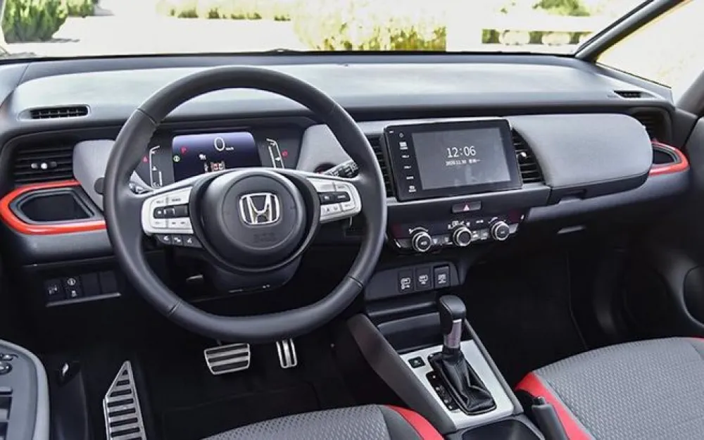 Интерьер Honda Life
