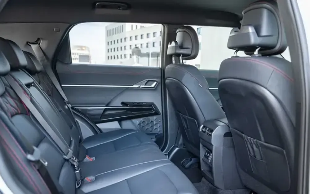 Интерьер KGM Actyon