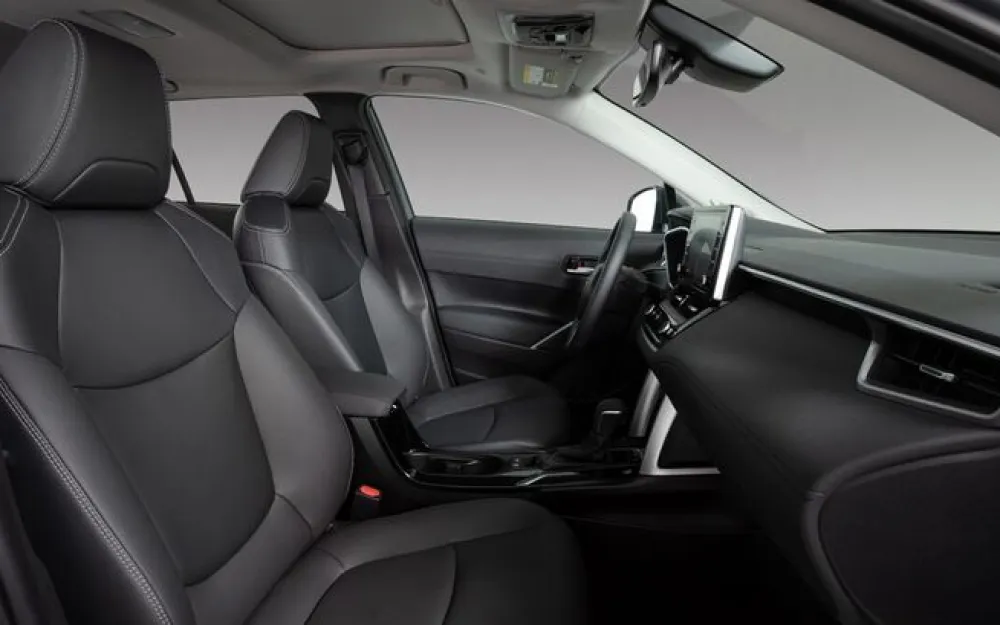 Интерьер Toyota Corolla Cross