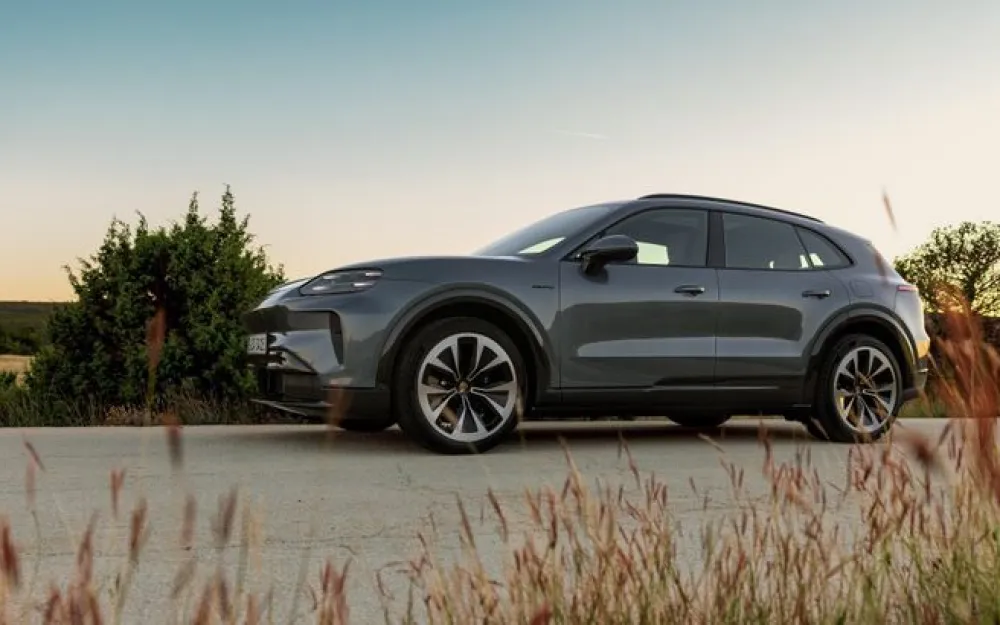 Porsche Cayenne Electric