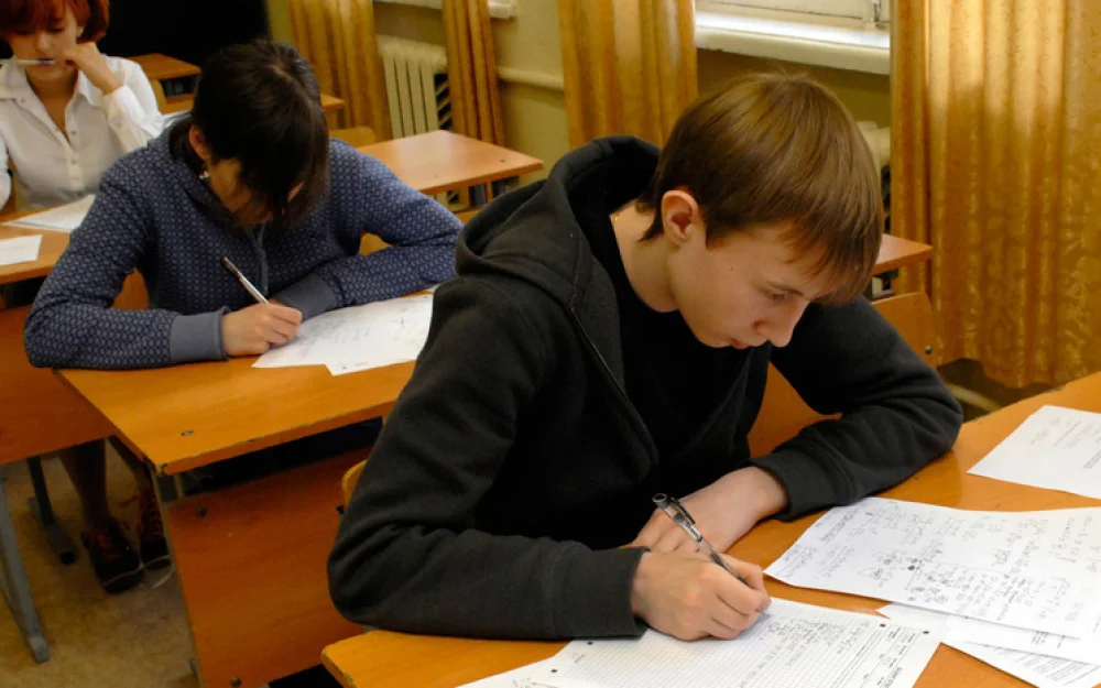 Девятиклассники еще из пяти новых регионов будут сдавать только два ОГЭ