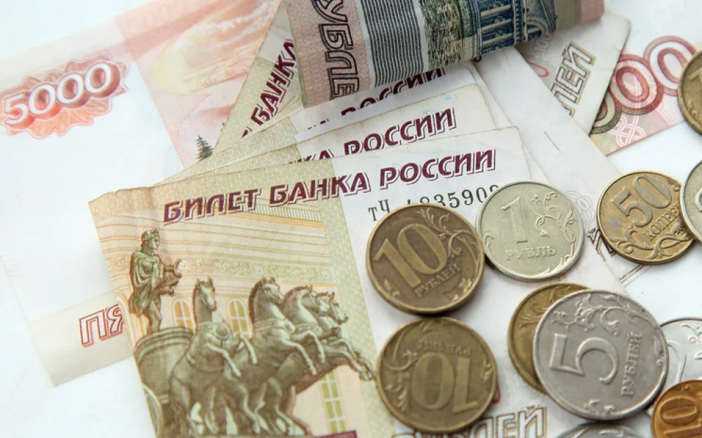 Экономист Николаев не исключил ослабления рубля в конце ноября