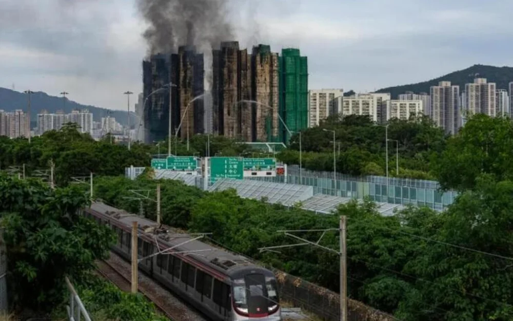 После смертельного пожара в высотном жилкомплексе власти предостерегли от «провокаторов»