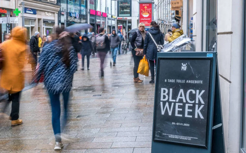 «Вчера была среда, сегодня — понедельник» — как не остаться без скидок и без денег в «черную пятницу»