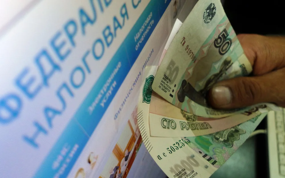 Налоговая служба сможет взыскивать долги без суда: как скажется нововведение на россиянах