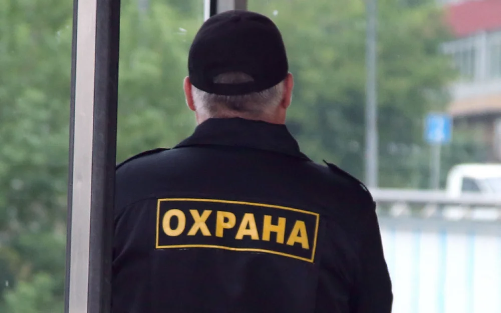 Частным охранникам и детективам разрешат пользоваться только отечественным оружием