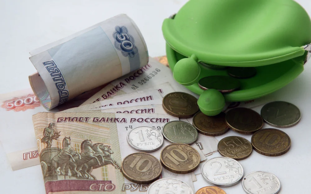 Противостояние между банками и маркетплейсами может ударить по потребителю: цены на онлайн-товары вырастут