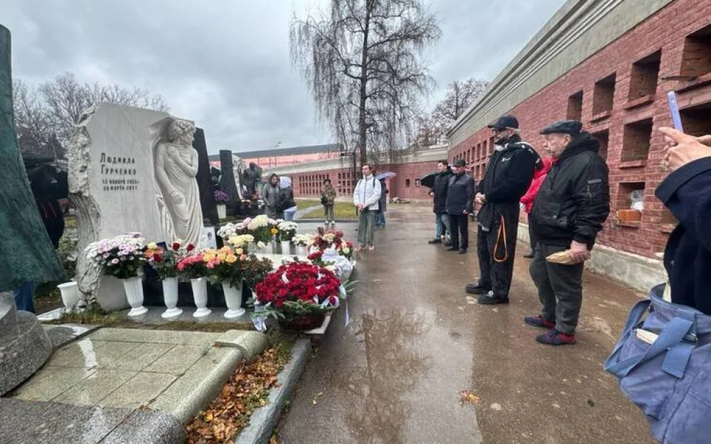 Киркоров приехал на Новодевичье кладбище почтить память Людмилы Гурченко