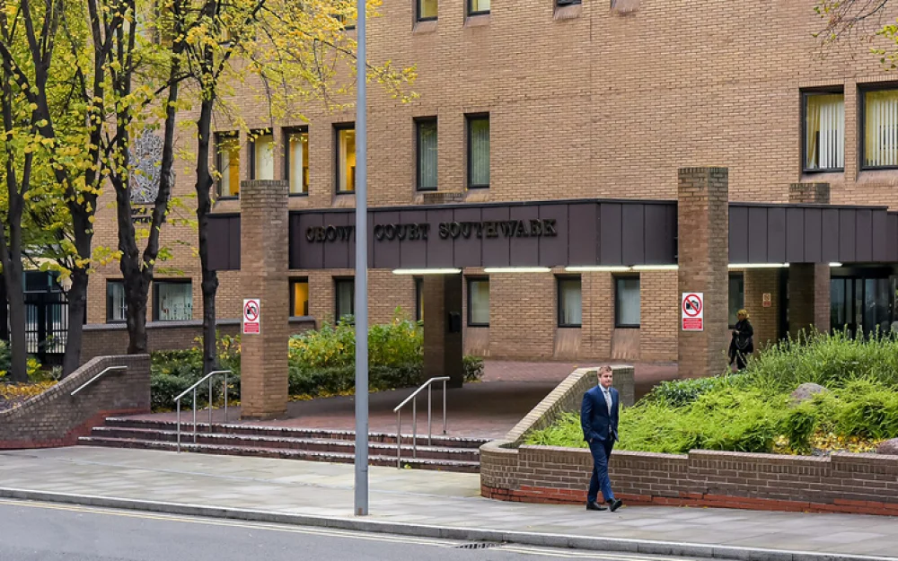 Обманувшая тысячи людей «криптокоролева» отправлена в тюрьму на 11 лет