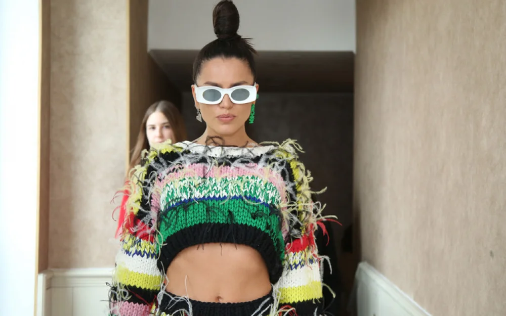 Из-за родов Мари Краймбрери потеряла лидерство, впереди бездетная Zivert: музыкальные итоги года