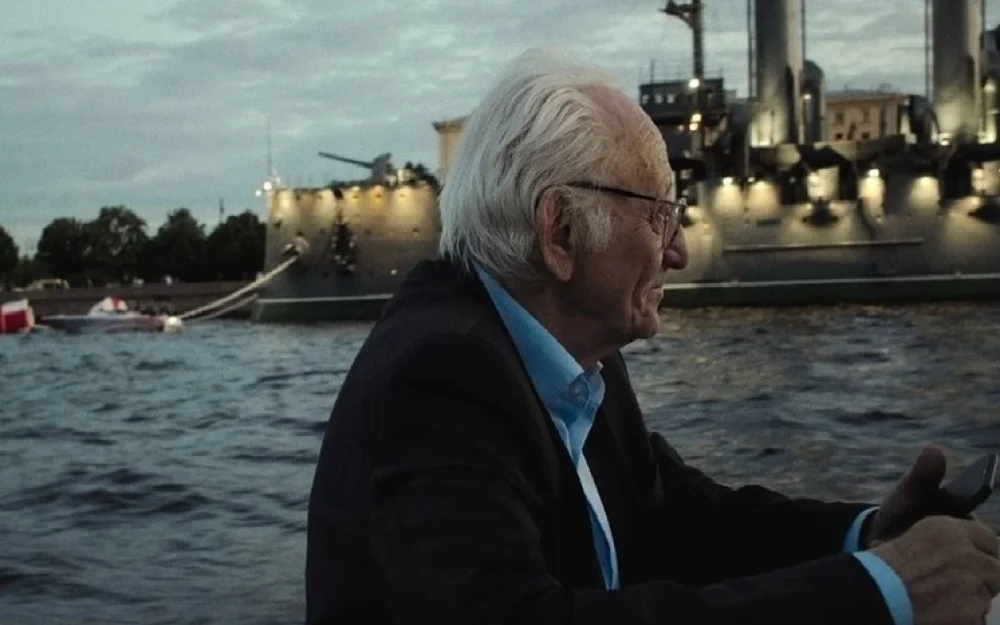 Наум Клейман дал определение ИИ и совершил путешествие в  историю  кино с Эйзенштейном и Годаром