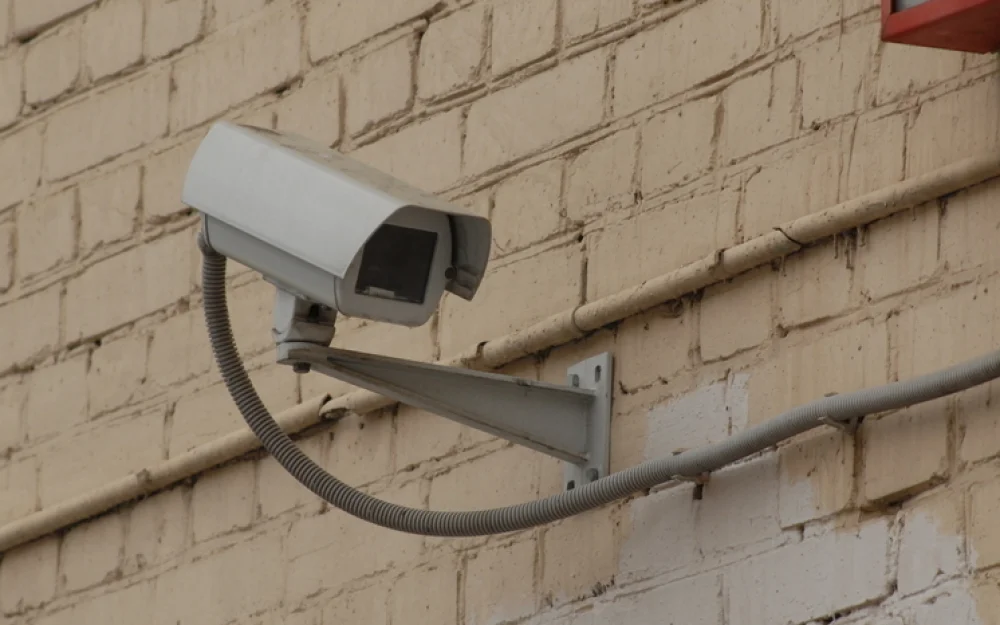 Россияне ценят наличие камер в доме, но не готовы доплачивать за них