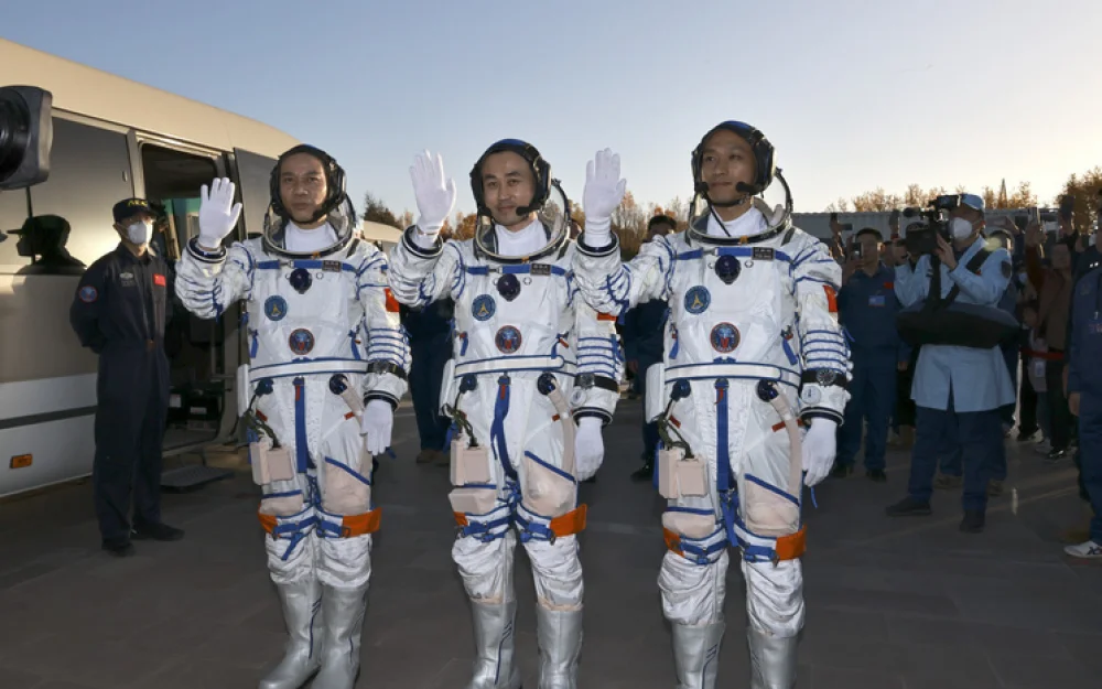 Застрявшие в космосе астронавты наконец собрались домой