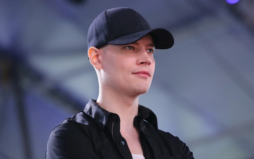 Наставница певца SHAMAN стала жертвой коммунального мошенника: обманул как Афоня