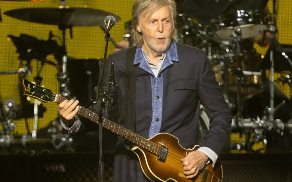 Пол Маккартни шипел, пыхтел и стучал каблуками, протестуя против ИИ