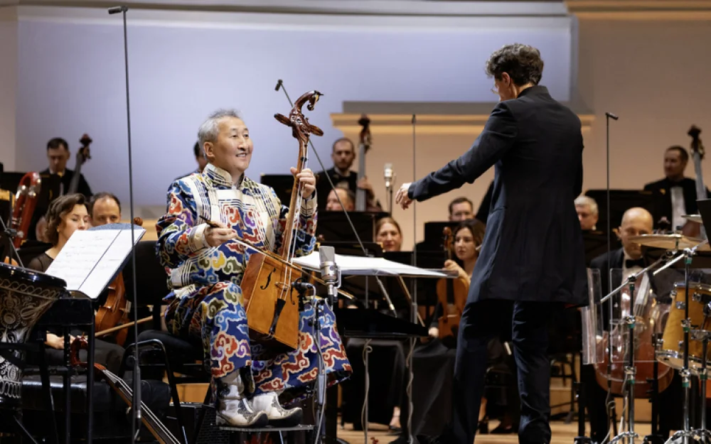 Ребаб, морин хуур и другие гостьи-виолончели показали в Московской филармонии