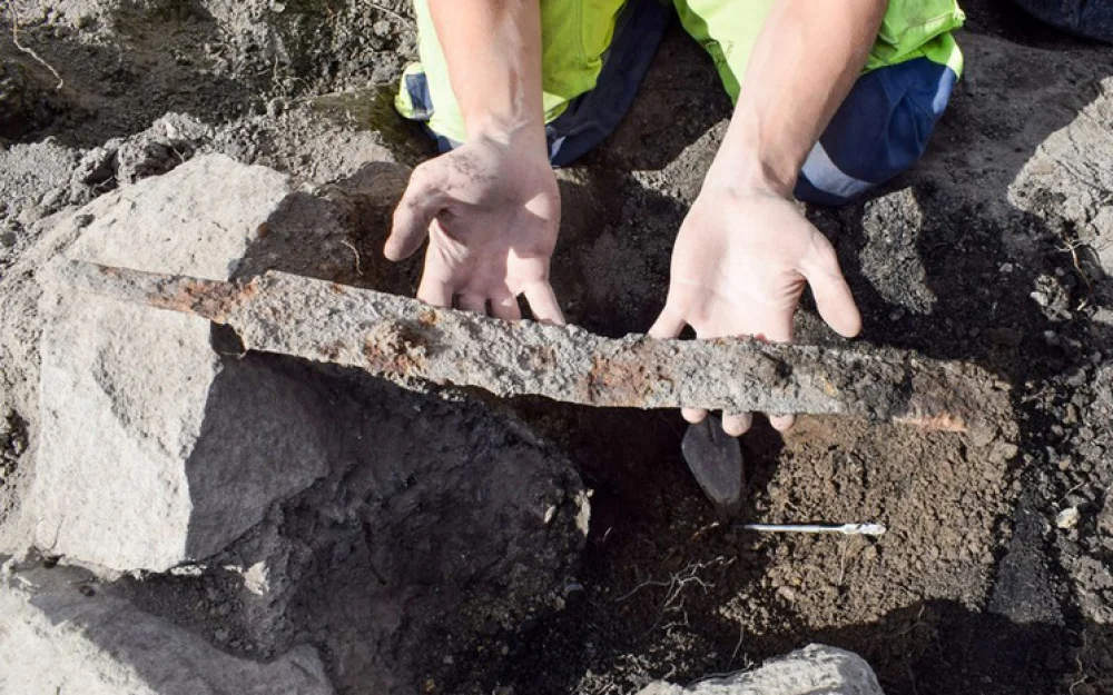 Раскопки вдоль трассы в Швеции переписали историю норманнов