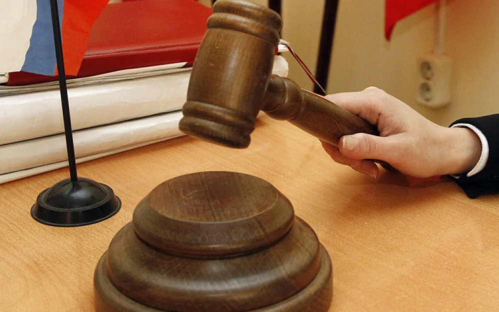 Молодая москвичка засудила соседа по коммуналке за курение в квартире