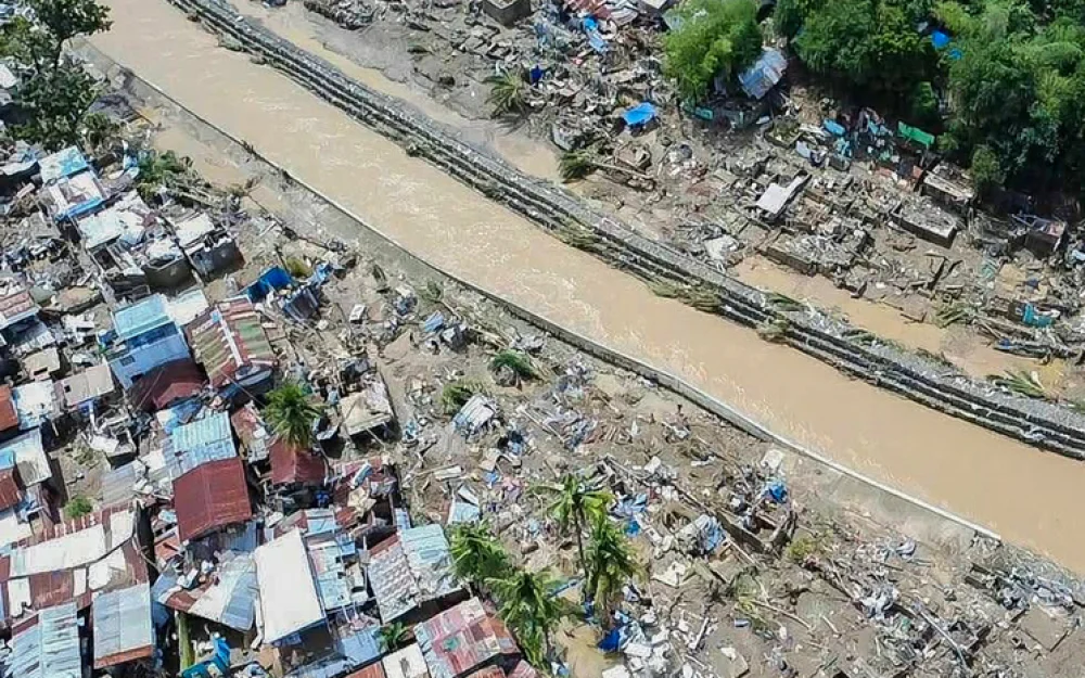 Погибшие и миллион беженцев: подведен итог обрушившегося на азиатскую страну супертайфуна