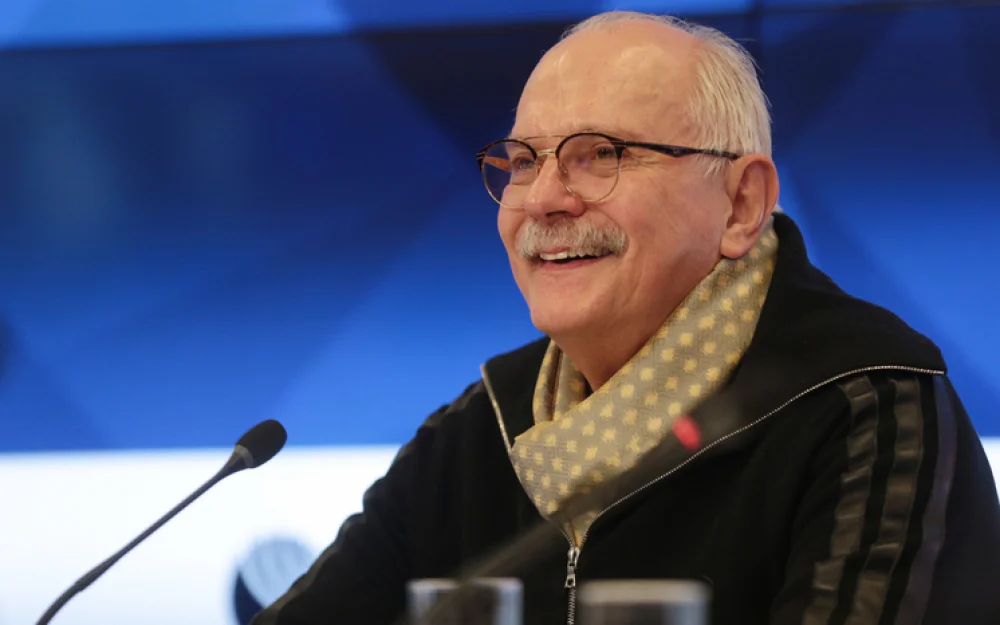 Поезд Михалкова отправляется: ликбез по биографии юбиляра