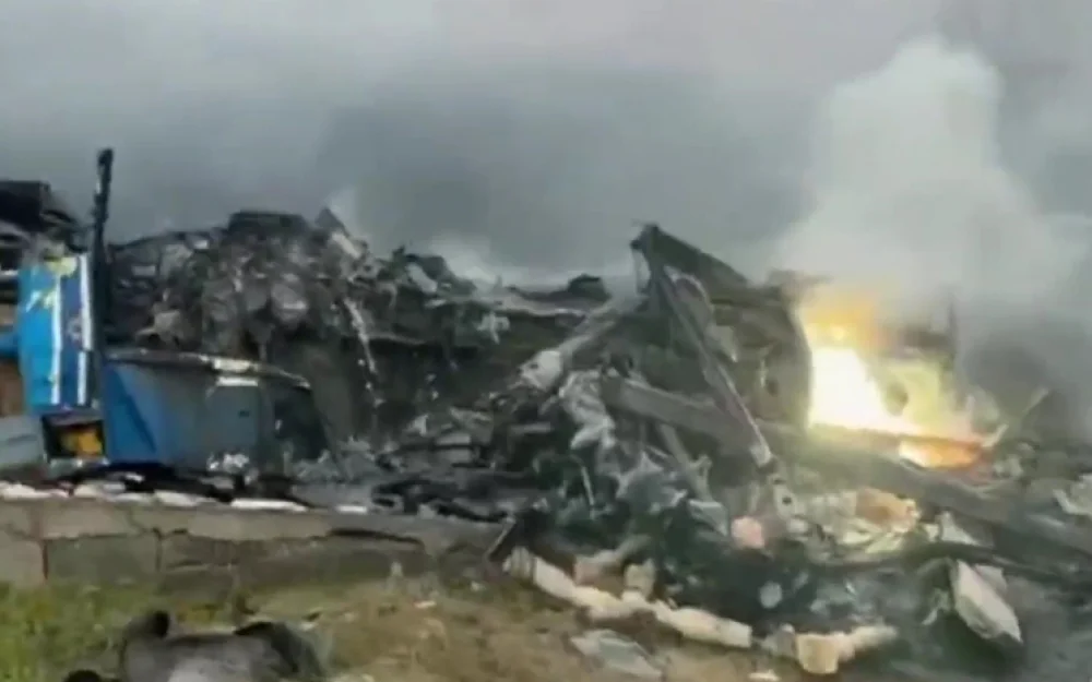 У пилота был шанс избежать катастрофы: эксперты оценили видео падения Ка-226