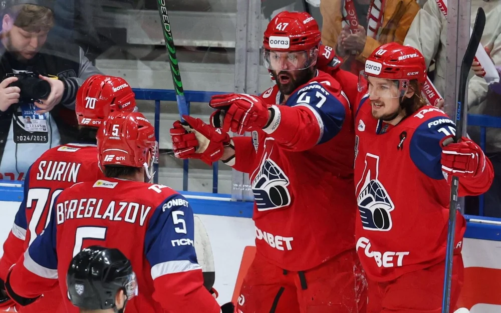 Локомотив обыграл СКА и возглавил таблицу Западной конференции КХЛ