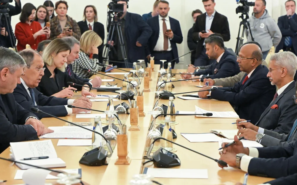 Главы МИД России и Индии обсудили сотрудничество в энергетической сфере