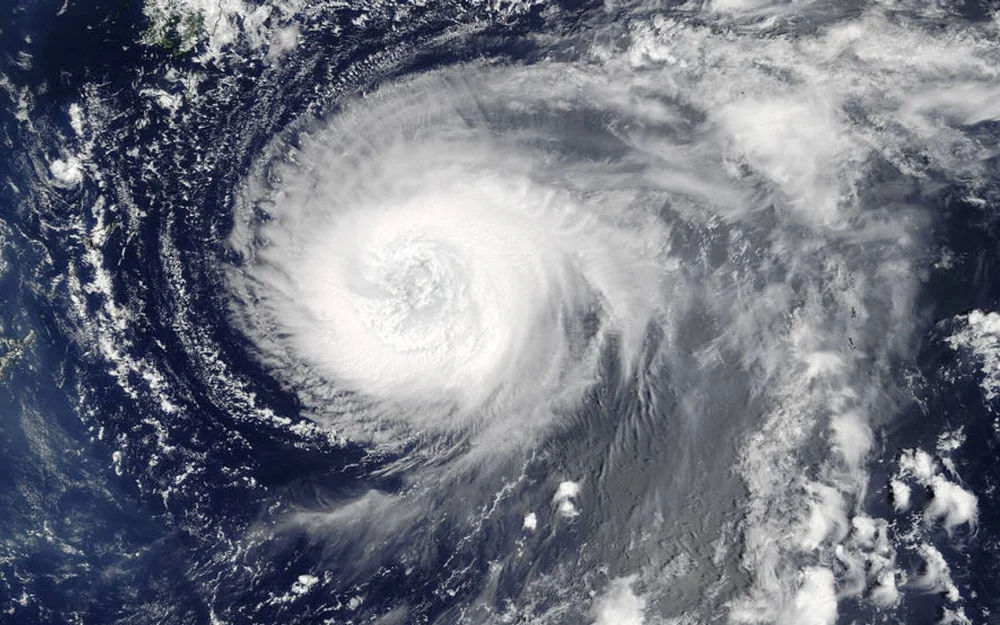 Число погибших при супертайфуне на Филиппинах выросло до восьми