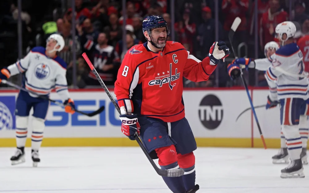 Гол Овечкина помог Вашингтону одержать вторую победу подряд