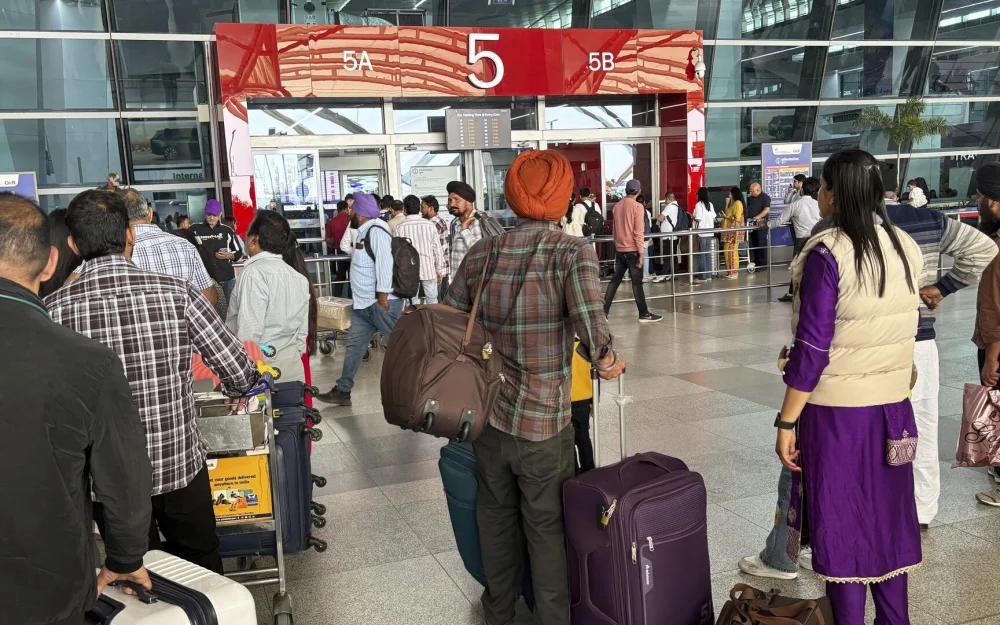 В аэропорту Нью-Дели задержали более 150 рейсов