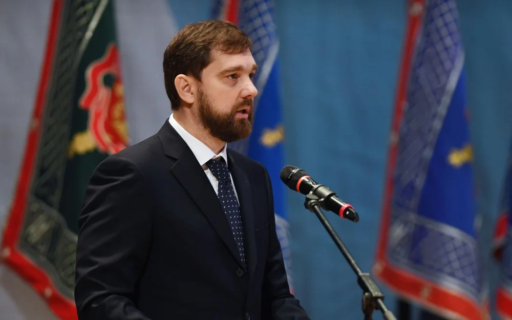 Глава ФАДН попросил Путина укрепить вертикаль исполнительной власти