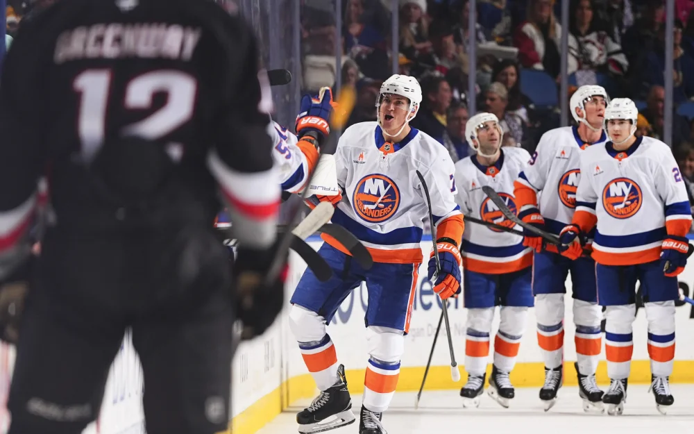 Айлендерс обыграли Юту, Романов набрал первое очко в текущем сезоне НХЛ