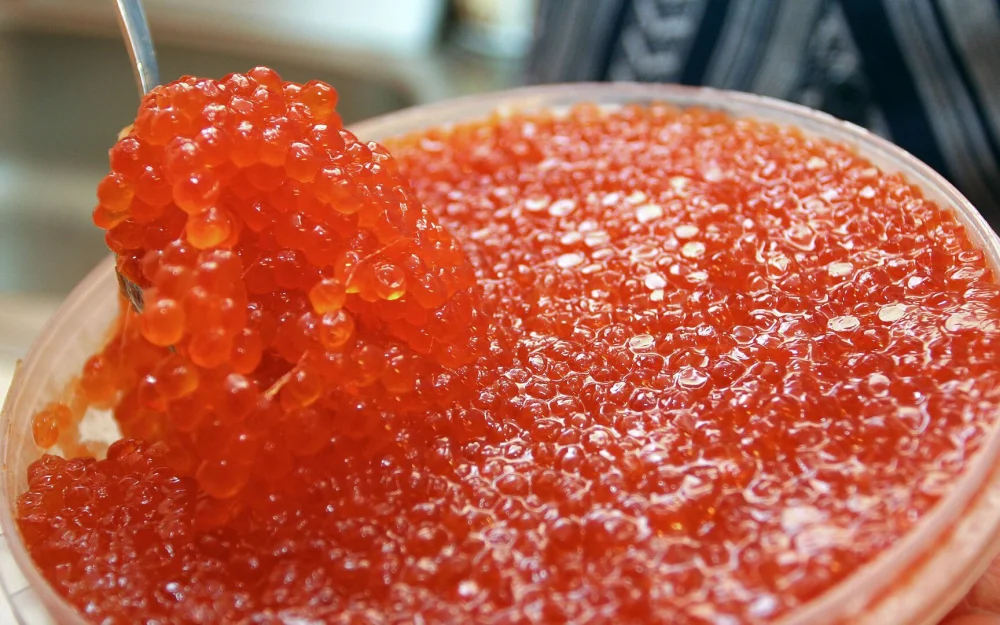 Россиянам пообещали, что дефицита красной икры перед Новым годом не будет