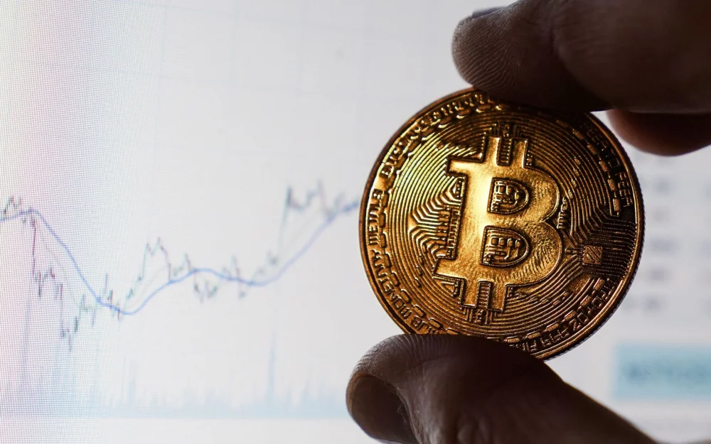 В ОП призвали скорее принять законы о регулировании оборота криптовалют