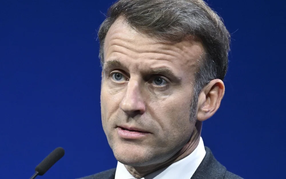 Придется заплатить: на Западе раскрыли, на что пошел Макрон из-за России