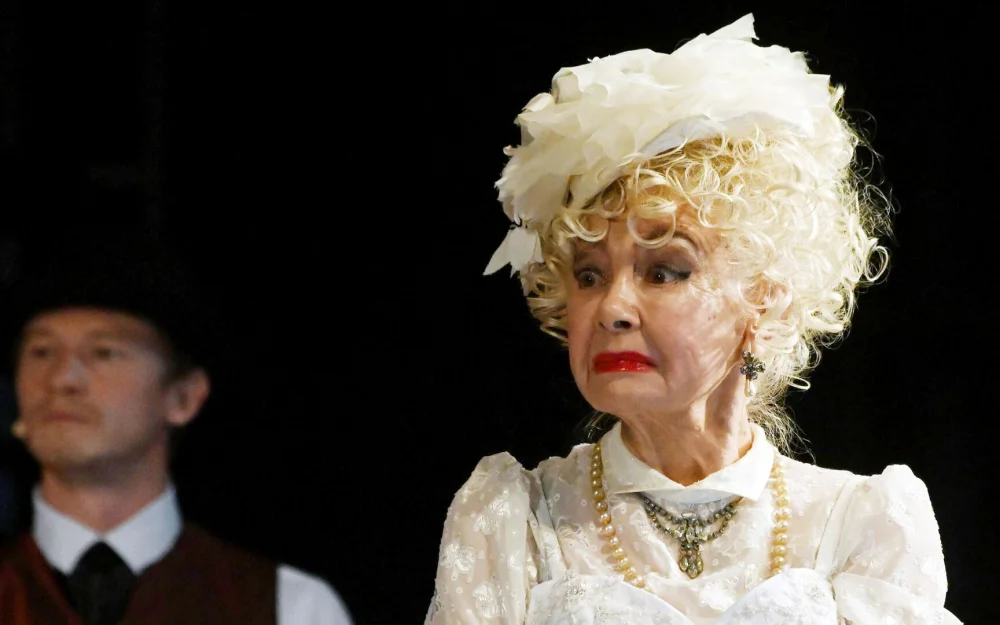 Прощание с Валентиной Шарыкиной пройдет 26 ноября