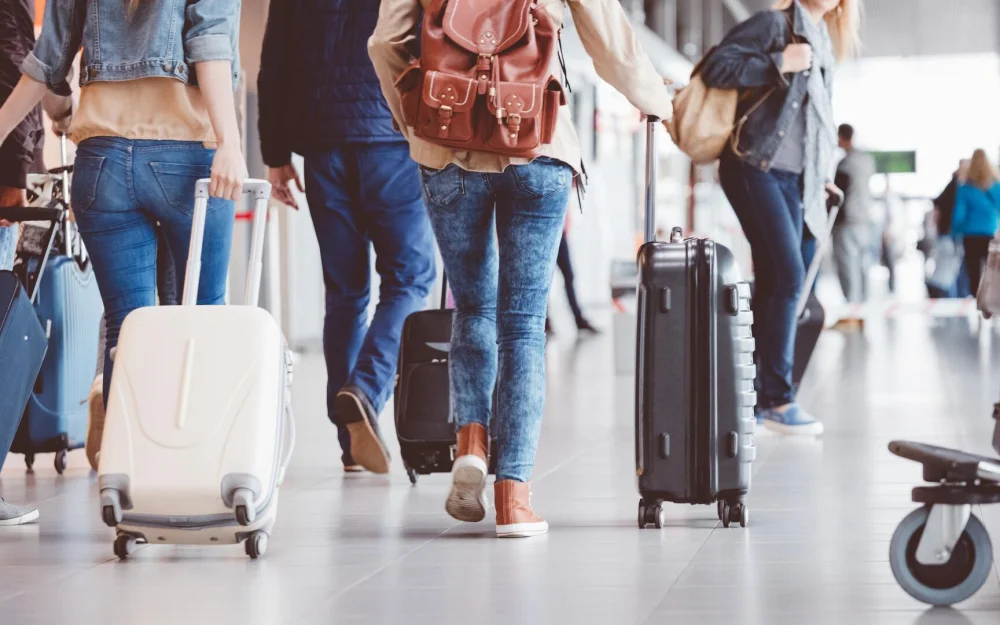 Число поездок россиян за границу превысило максимум с 2019 года