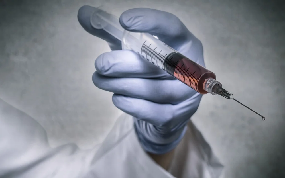 Россиянки стали чаще прибегать к уколам красоты, показало исследование