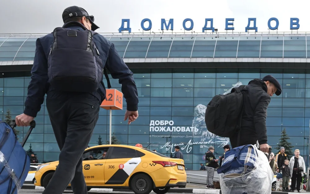 Минфин не корректировал планы по продаже аэропорта Домодедово