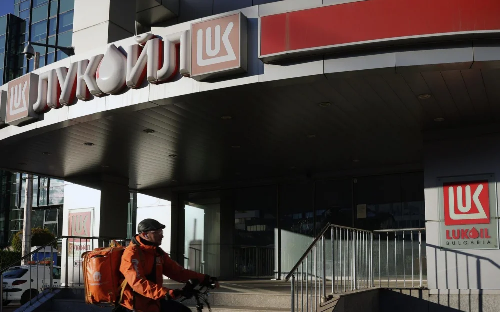 В TotalEnergies рассказали о последствиях санкций против Лукойла