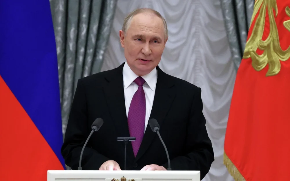 Опрос показал, сколько россиян одобряют работу Путина