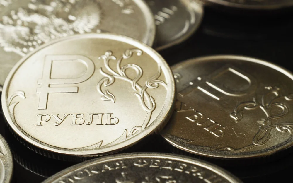 Доля рубля рекордно растет в экспортных расчетах