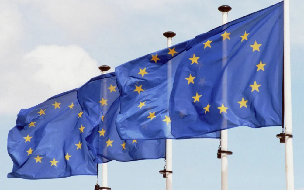 ЕС расширит надзор за ключевой инфраструктурой финансовых рынков, пишет FT