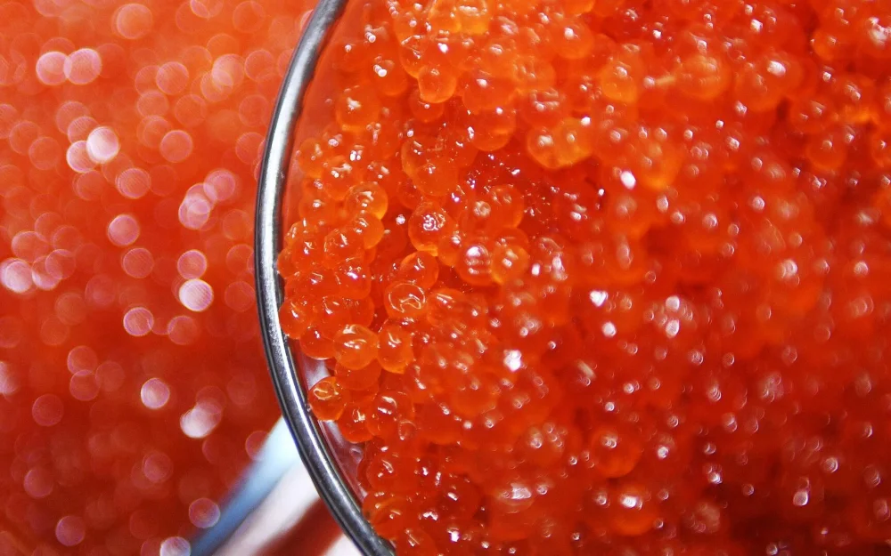 Прокуратура заинтересовалась сообщениями об очередях за икрой в Тюмени