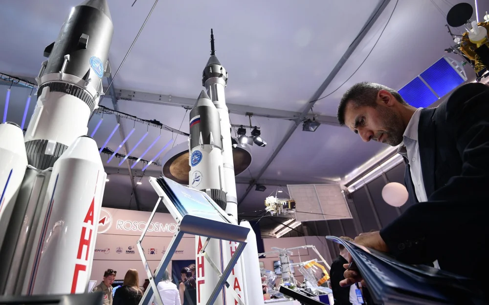 В Роскосмосе испытали устройство для зажигания в ракетном двигателе