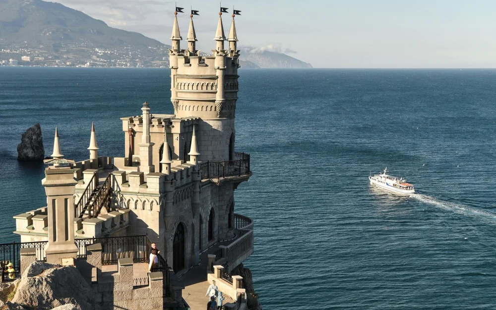 Россиянам назвали самые выгодные месяцы для отпуска