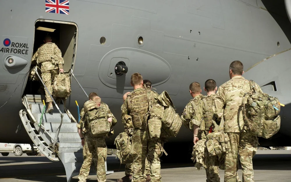 Опять Россия. Ирландский журналист высмеял провал британской армии