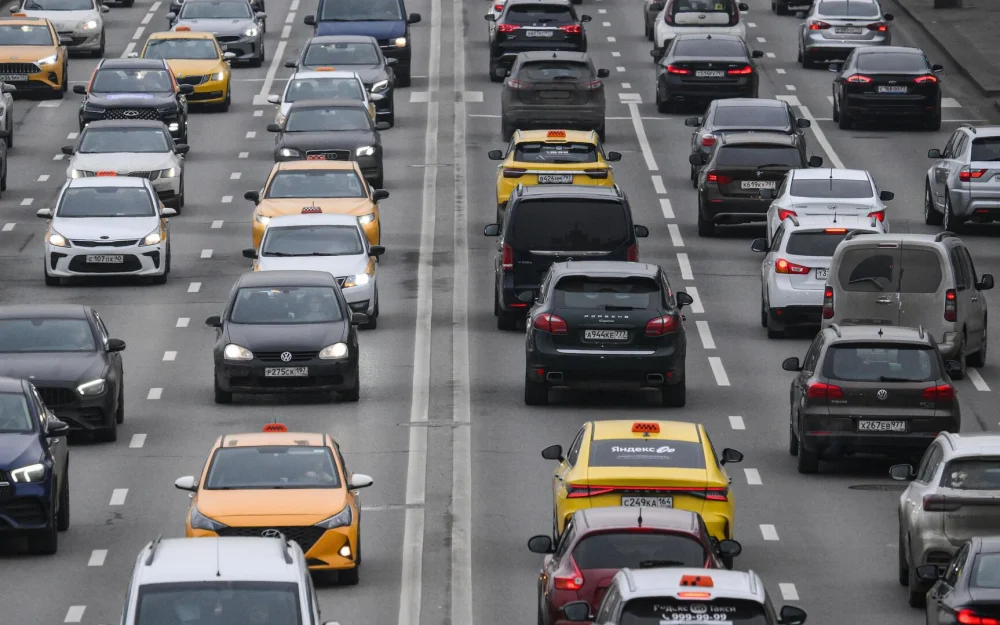 В России снизилась средняя цена поддержанных легковушек