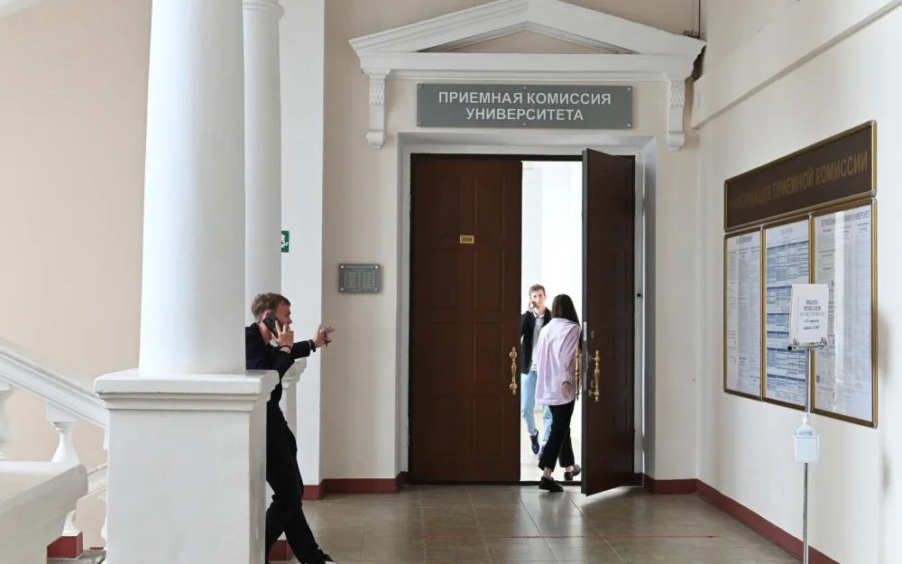 В Минобрнауки рассказали о регулировании платных мест в вузах