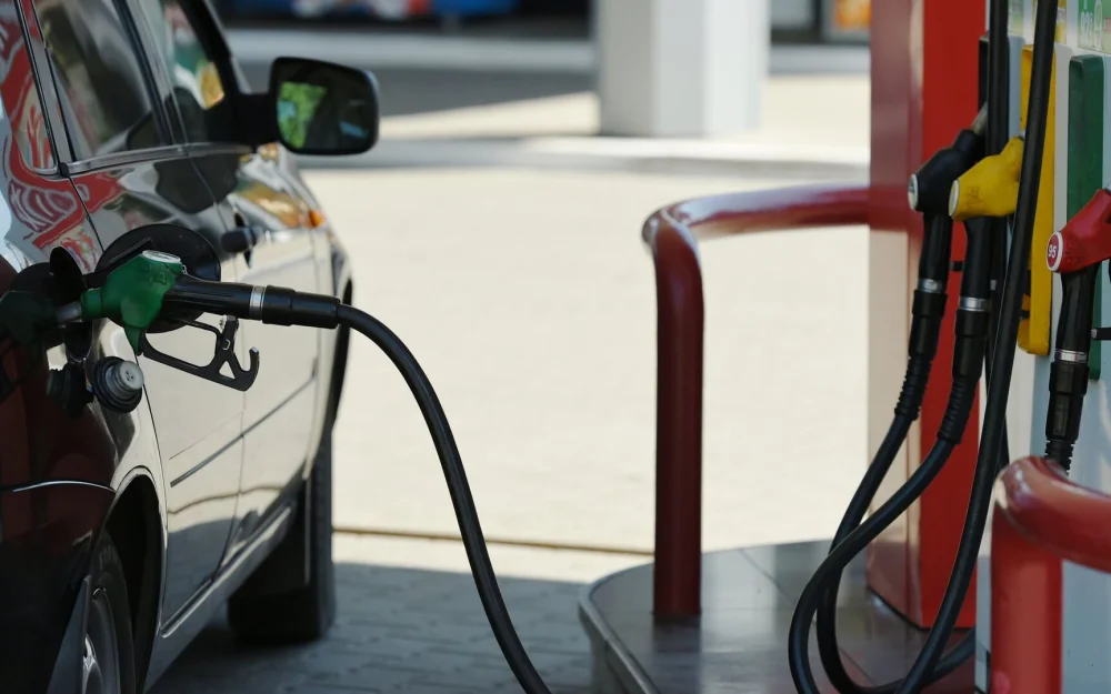 В Чувашии ввели запрет на продажу бензина несовершеннолетним